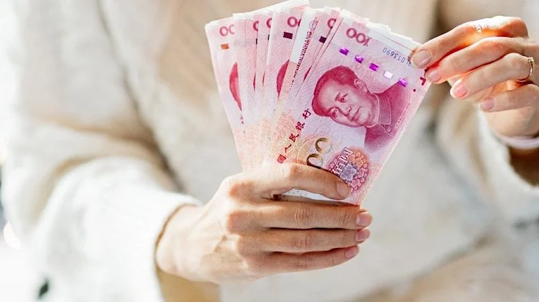 Rusya da dolar ve avroya erişim zorlaştıkça yuan talebi artıyor