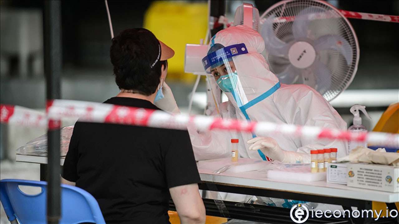 Çin'deki iPhone Fabrikasında 300 Bin İşçi Karantinaya Gönderildi