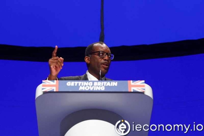 Kwarteng to bring forward publication of his fiscal plan