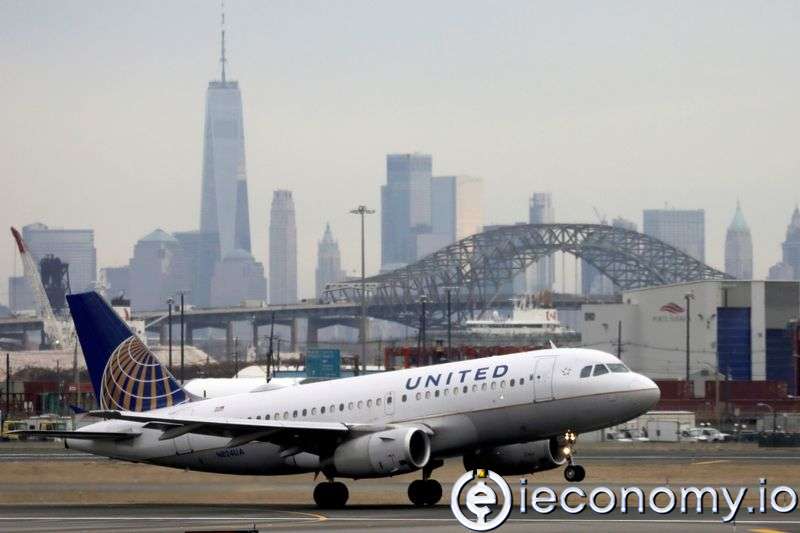 United Airlines üçüncü çeyrek kazanç tahminlerini aştı