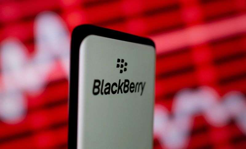Blackberry'nin Geliri Tahminleri Aştı