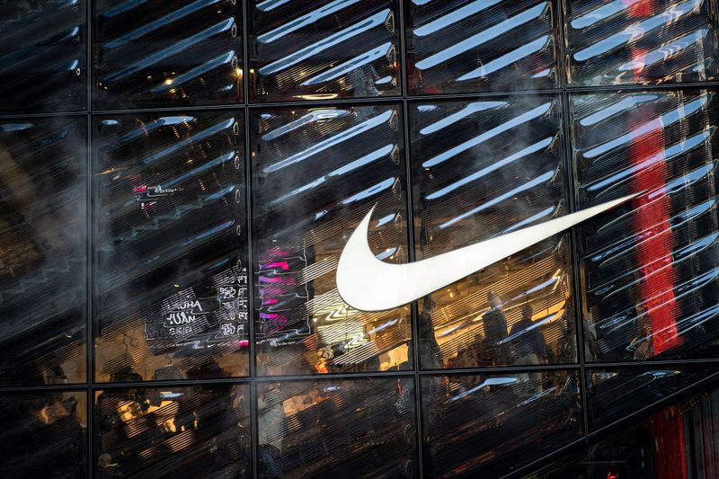 Nike Hisseleri İndirimler İle Yükseldi