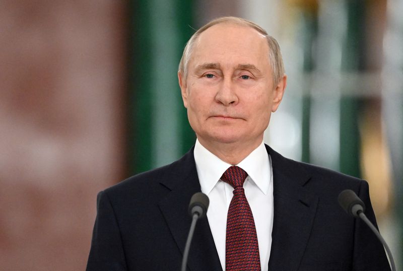 Putin Rusya'nın Ukrayna Konusunda Müzakereye Hazır Olduğunu Söyledi