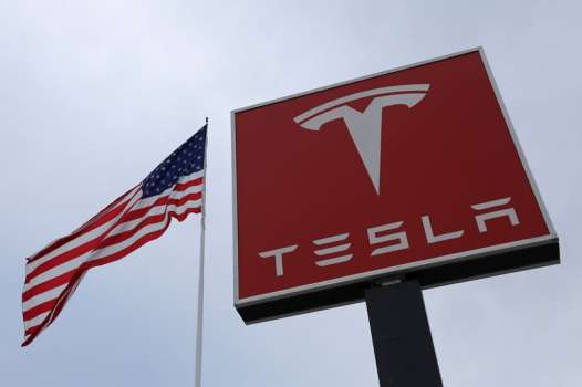 Çin İndirimleri Talebi Artırırken Tesla Teslimat Süreleri Uzatıldı