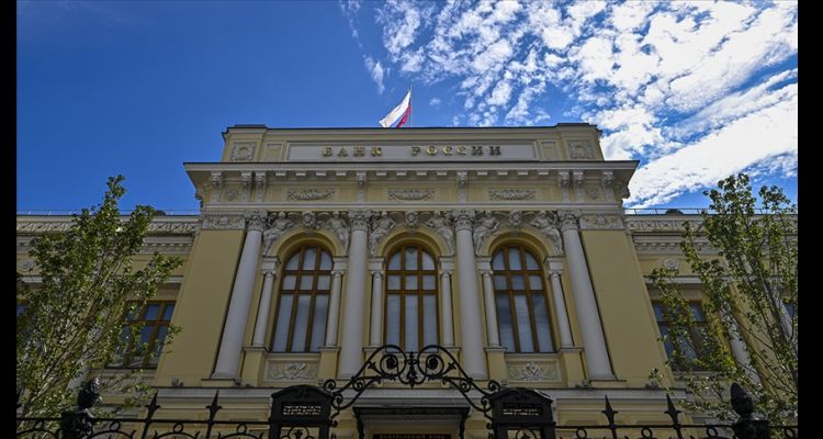 Son Dakika! Rusya Merkez Bankası Döviz İşlemlerine Yeniden Başlıyor