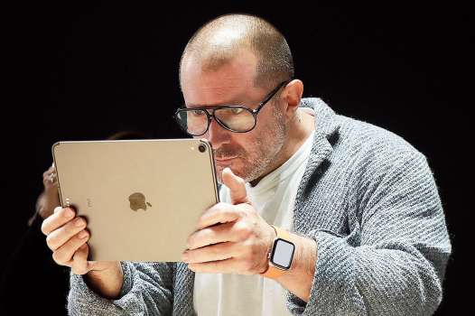 Apple, Jony Ive'ın Ayrılması Sonrası Pozisyonu Kapatma Kararı Aldı