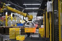 Kuzey Amerikalı Şirketler için Robot Siparişlerinde Yeni Bir Rekor Yıl