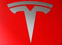 Tesla Eleştirmeni Tam Otonom Sürüşe Karşı Super Bowl Reklamı Yayınladı
