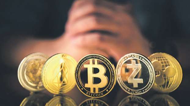 Kripto Paralar Neden Düşüyor? Bitcoin ve Altcoinlerde Düşüş Hızlandı