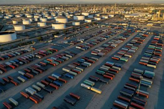 Petrol Yükseldi Ancak Haftalık Kayıp Yaşadı