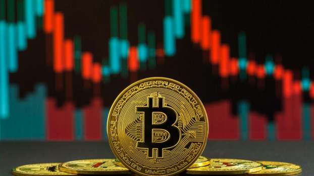 Tether CTO'su Açıkladı: Bitcoin Dün 56 Bin Dolara Nasıl Yükseldi?