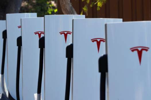 Tesla Şarjı Standart Haline Geliyor: Bir Marka Daha Katıldı